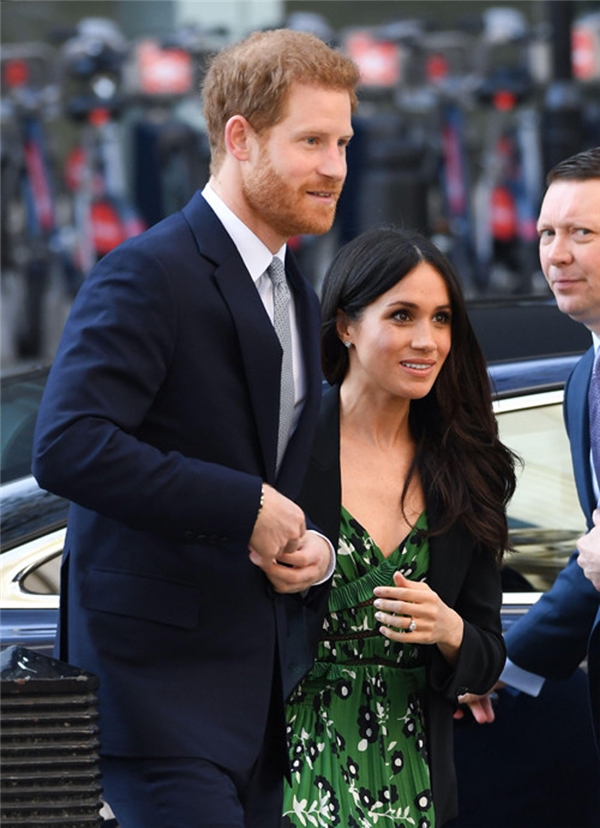 Prens Harry ile Meghan Markle, önce Instagram'da tanışmışlar