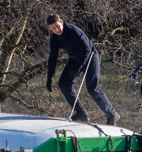 Görevimiz Tehlike 7'de aksilikler bitmiyor: Şimdi de Tom Cruise soyuldu!