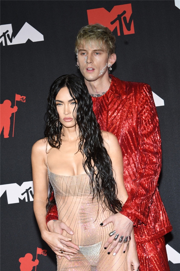 Megan Fox: Nasıl görünmem gerektiğine siz karar veremezsiniz, hepinize meydan okuyorum